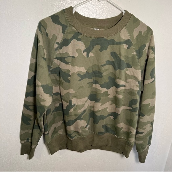 Old Navy Vintage Crew-Neck Sweatshirt Green Camo - Picture 5 of 15